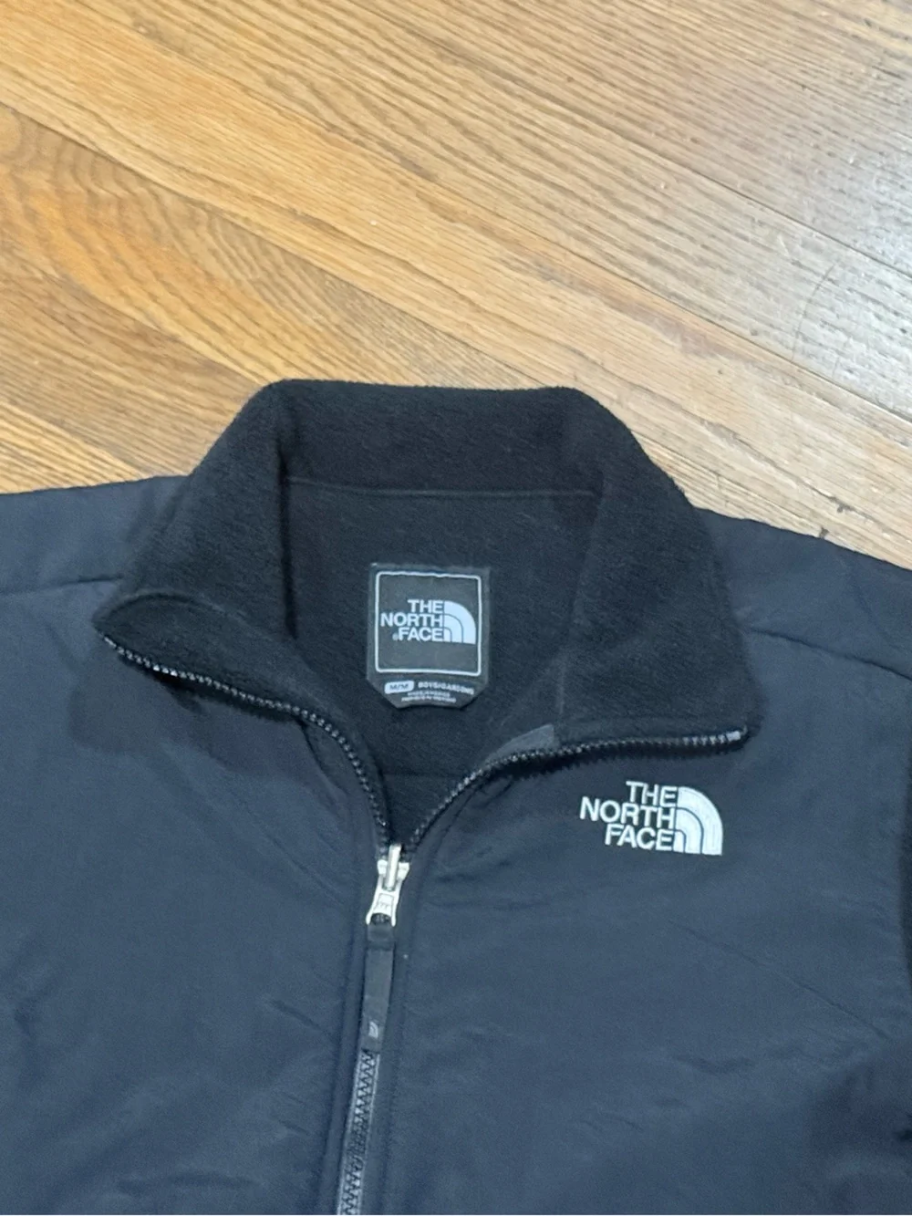 The North Face Black Boy Lightweight Fleece Jacket Size M